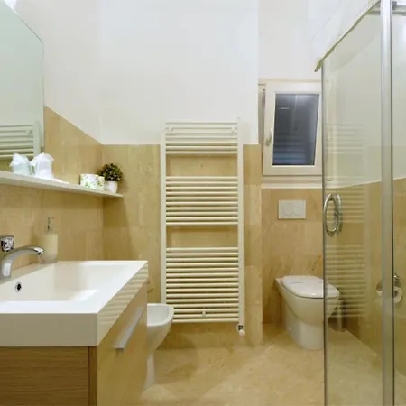 Palazzo Massari 4* לצ'ה