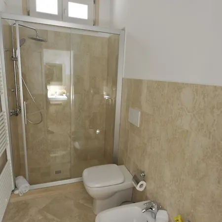 בית הארחה Palazzo Massari לצ'ה